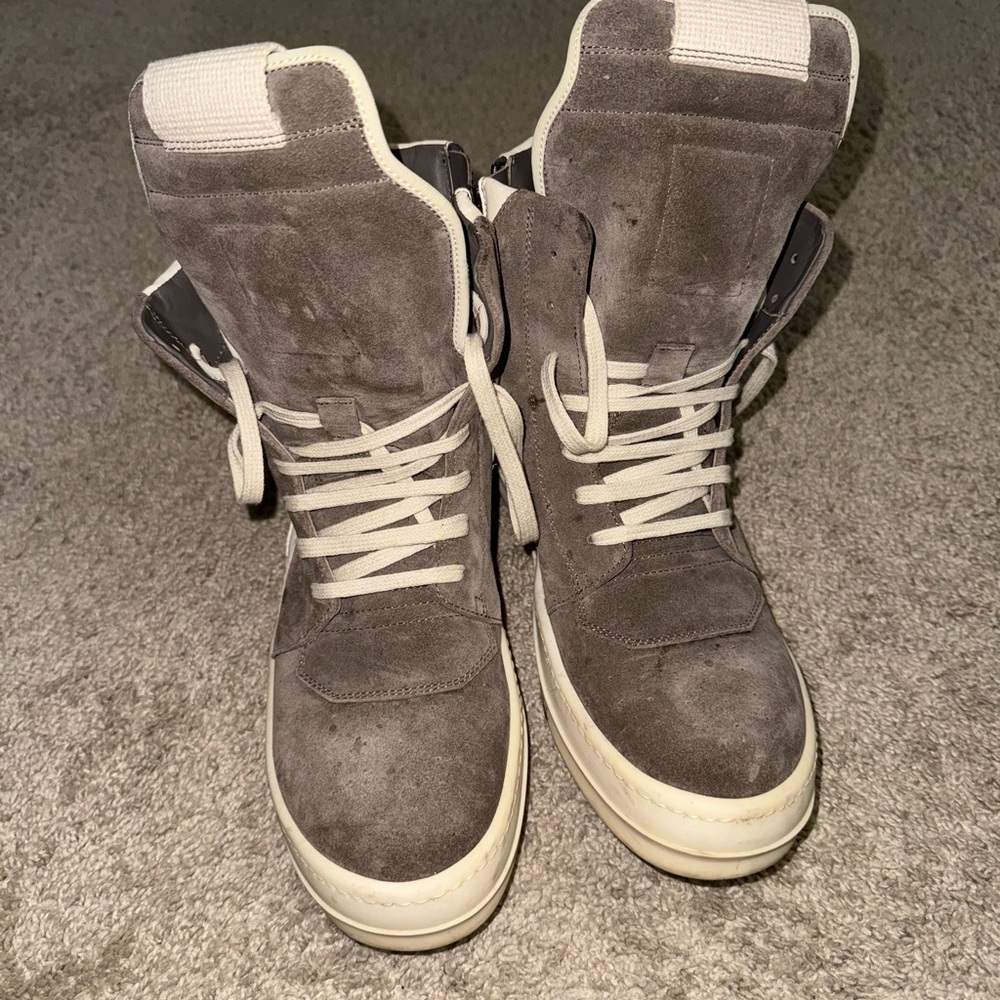 Rick Owens Gray Suede High-Top Sneakers with Cream Accents - Picture 9 of 11
